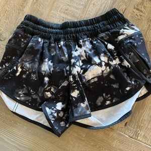 Lululemon Tracker Short size 6